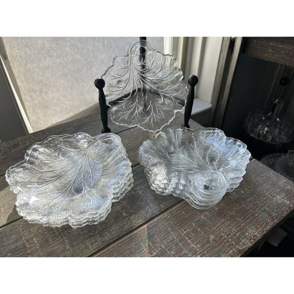 9 Vintage Indiana Glass Clear Pebble Leaf Pattern Textured Glass Butter Dish - Picture 3 of 15